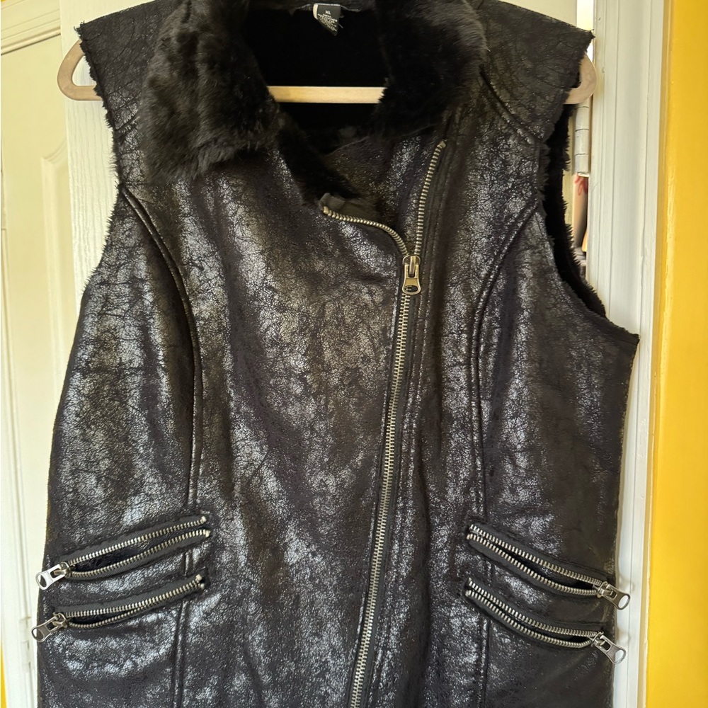 Faux Fur Trim Black Vest